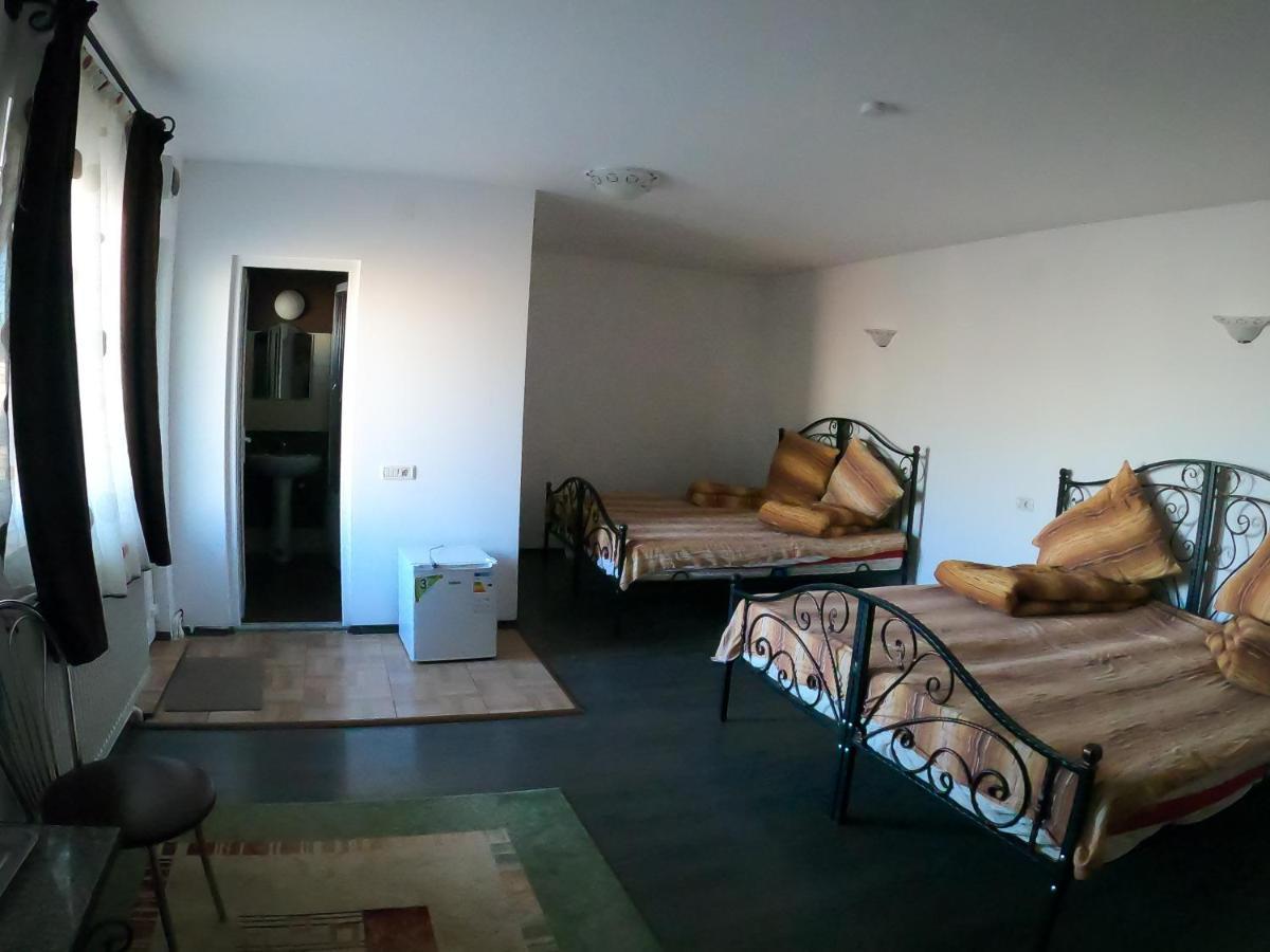 Motel Aris Meridian Piatra Neamţ Eksteriør billede