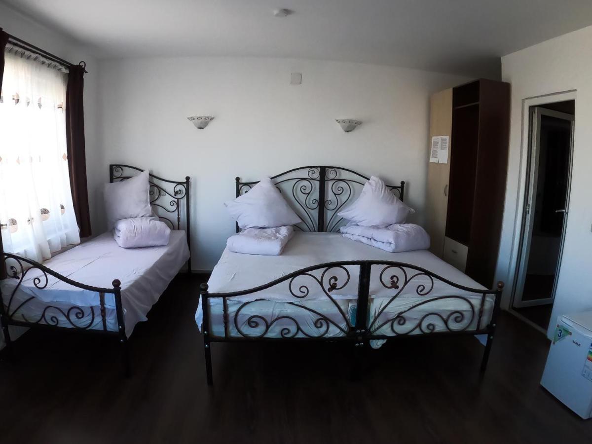 Motel Aris Meridian Piatra Neamţ Eksteriør billede