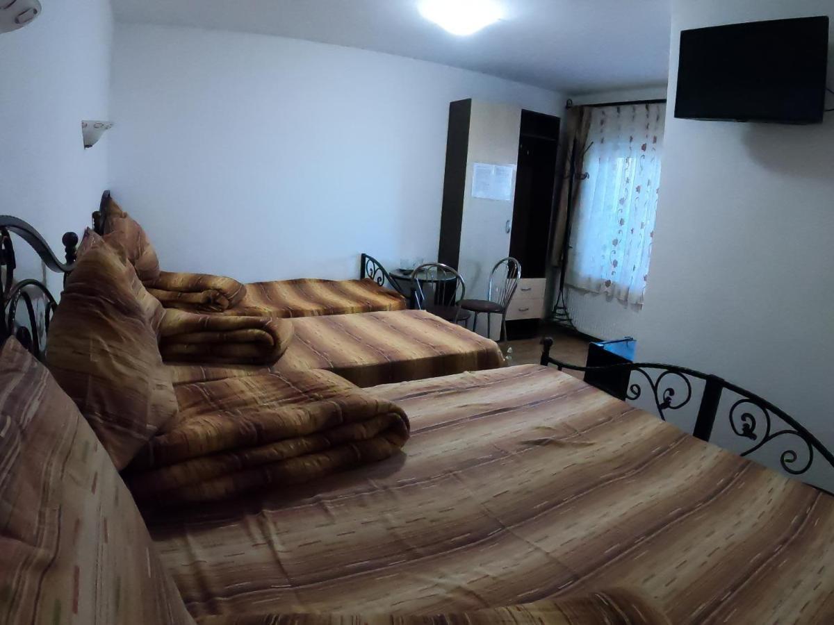 Motel Aris Meridian Piatra Neamţ Eksteriør billede