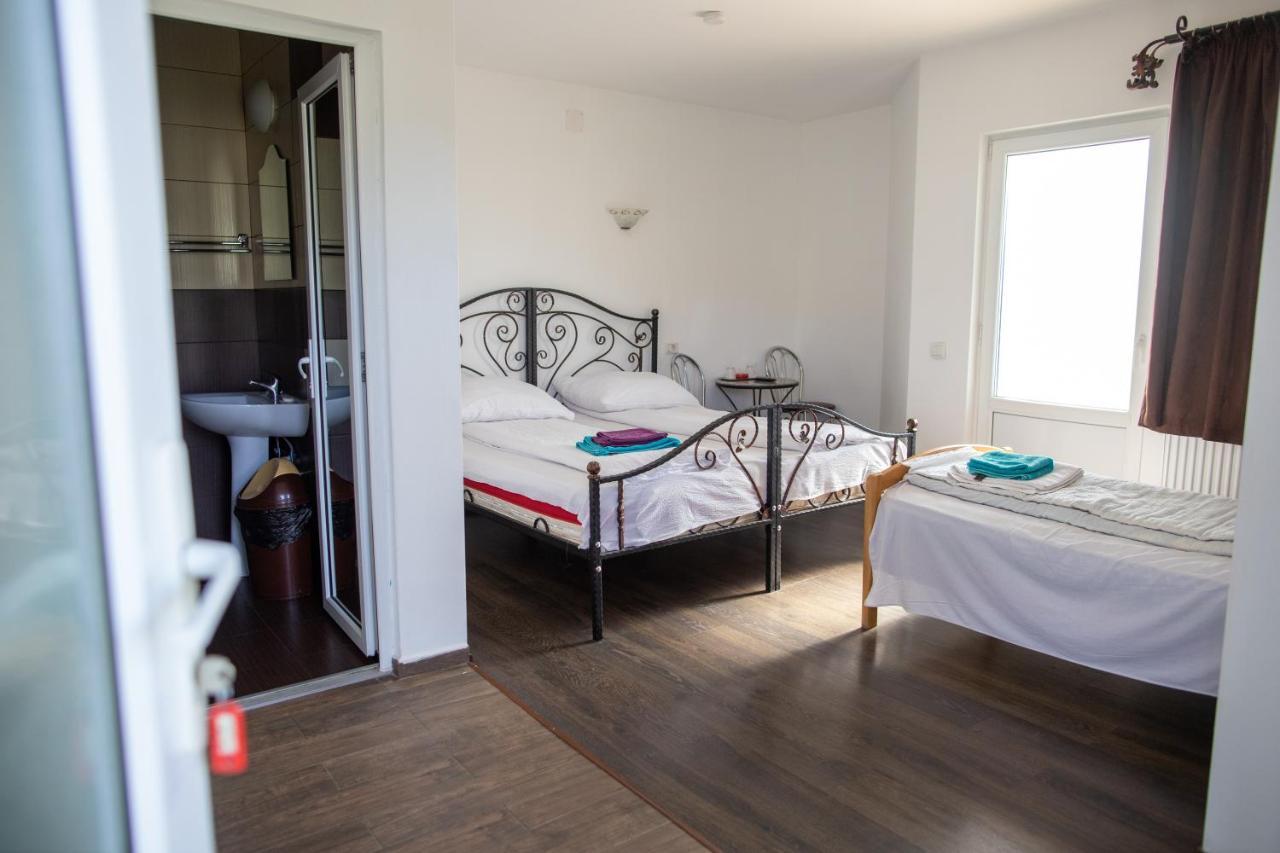 Motel Aris Meridian Piatra Neamţ Eksteriør billede