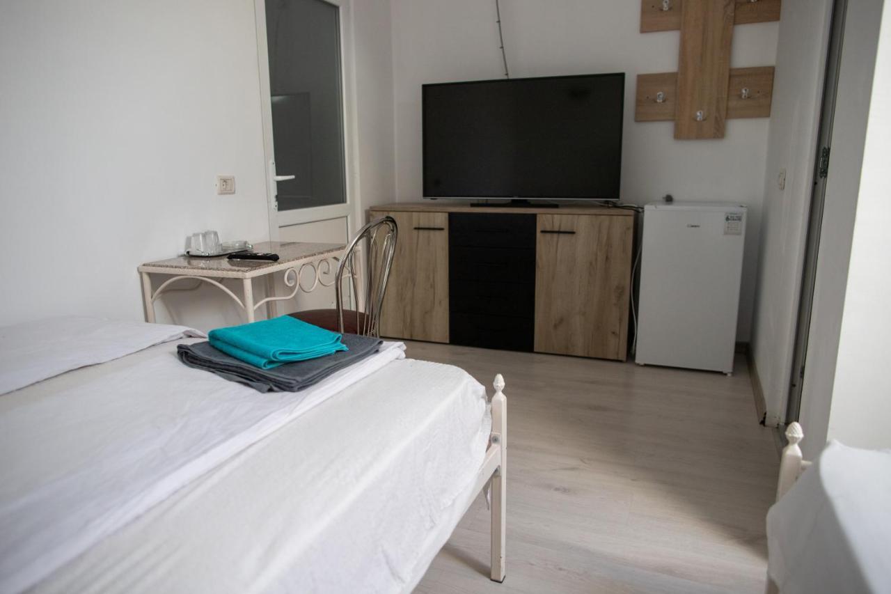 Motel Aris Meridian Piatra Neamţ Eksteriør billede