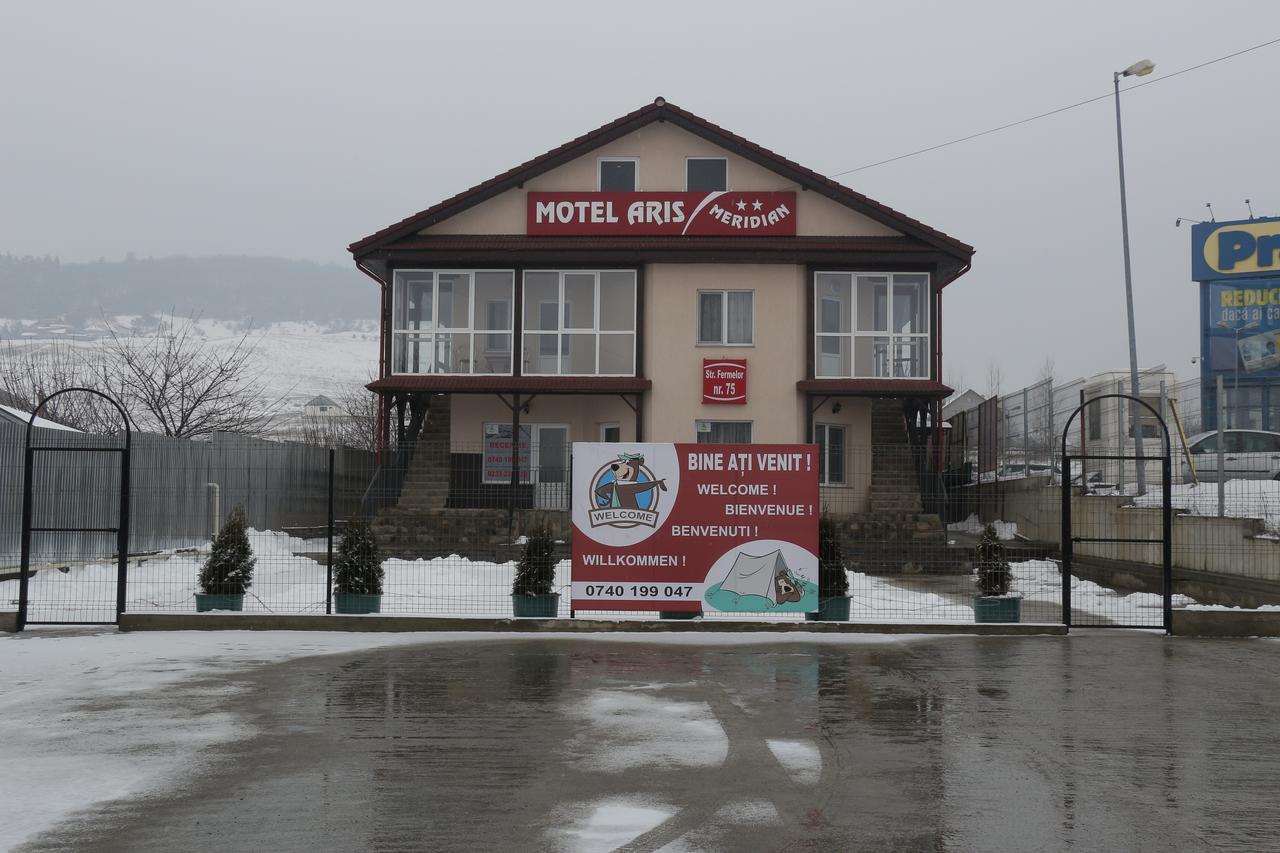 Motel Aris Meridian Piatra Neamţ Eksteriør billede