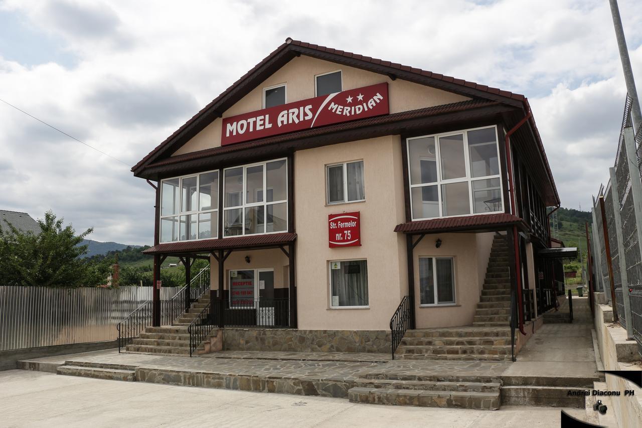 Motel Aris Meridian Piatra Neamţ Eksteriør billede