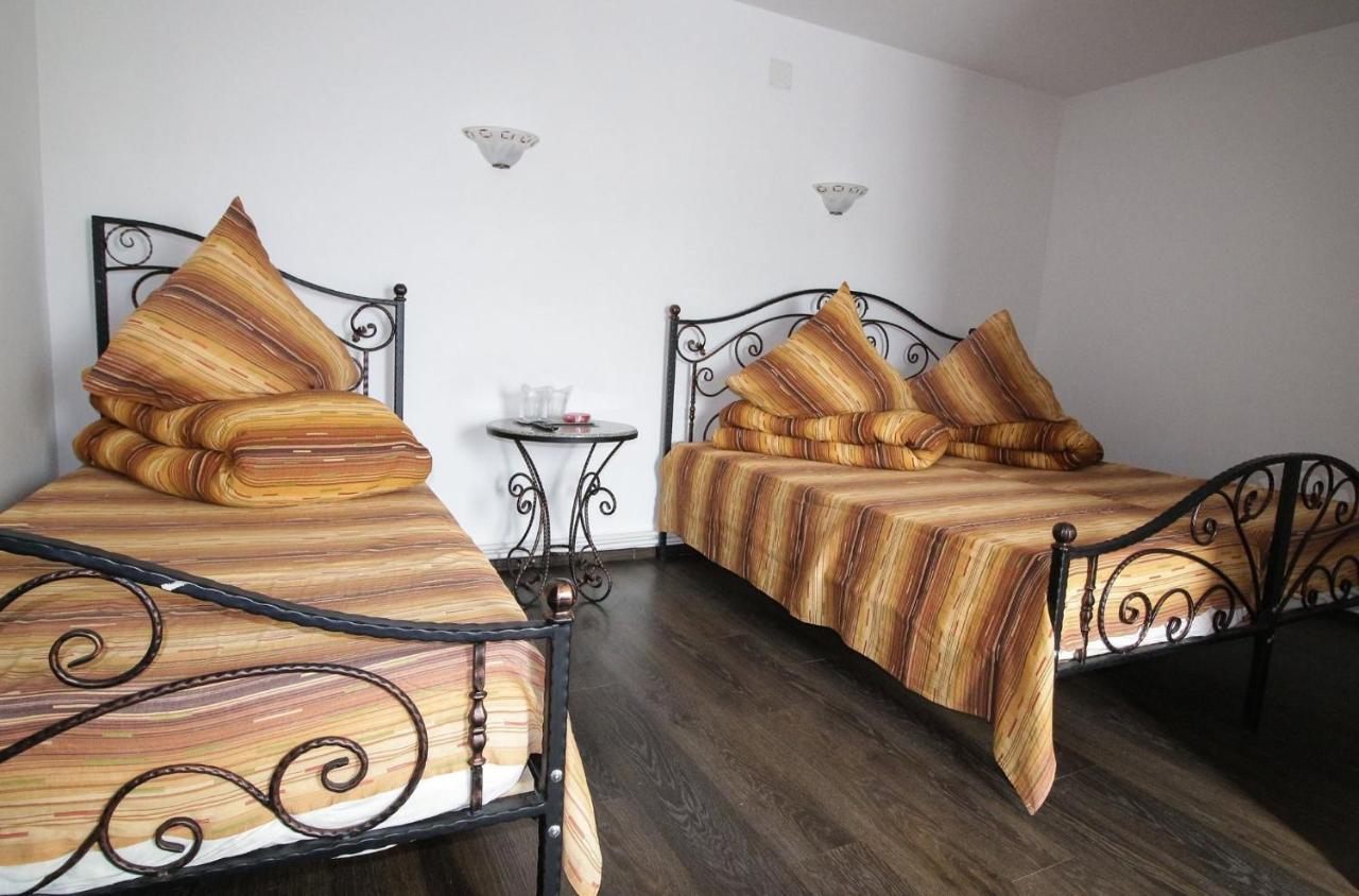 Motel Aris Meridian Piatra Neamţ Eksteriør billede