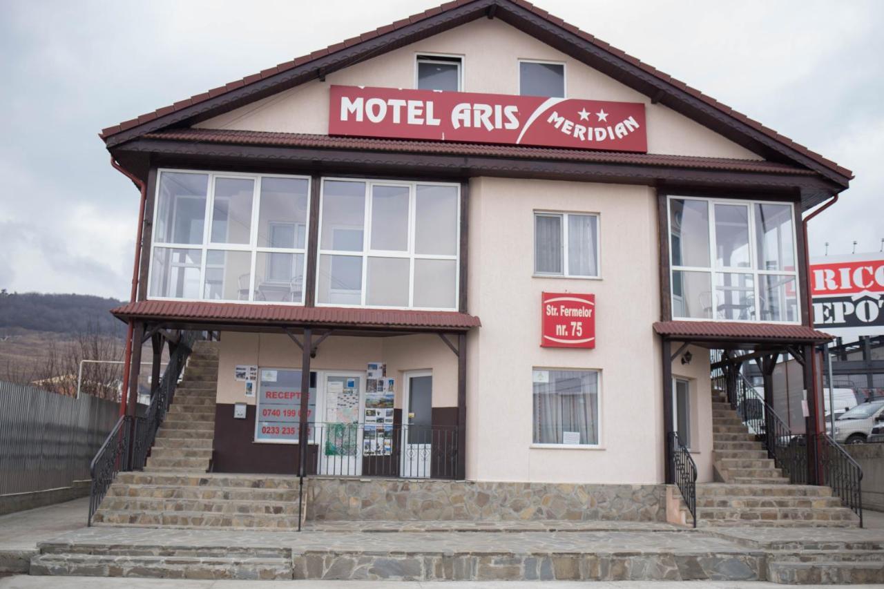 Motel Aris Meridian Piatra Neamţ Eksteriør billede