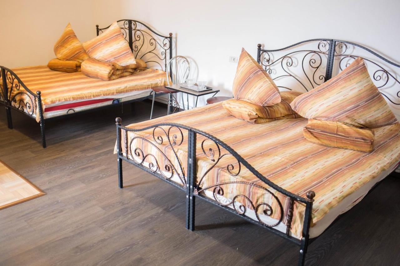 Motel Aris Meridian Piatra Neamţ Eksteriør billede