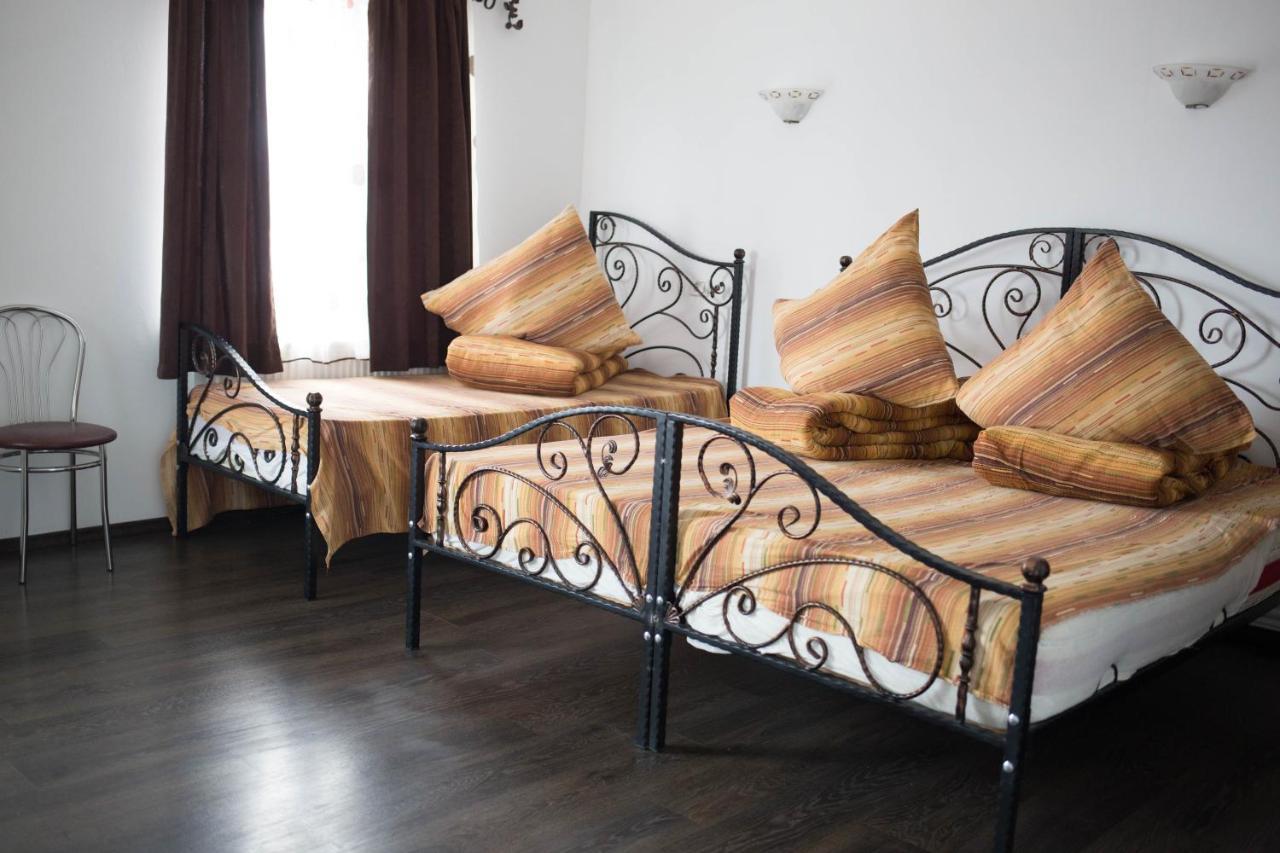 Motel Aris Meridian Piatra Neamţ Eksteriør billede
